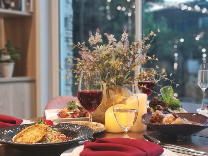 Best Romantic Dinner ToGo in Savannah, GA GA Gas Savings