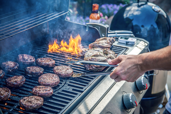 Check out the six Energy-Saving tips to help you enjoy your Memorial Day with lower energy bills!